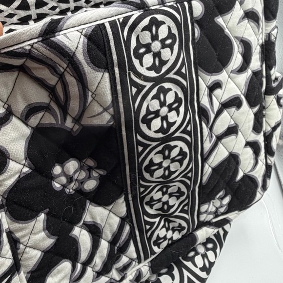 2PC Vera Bradley Black & White Quilted Duffle Bag and Backpack Retired Pattern - Picture 9 of 12
